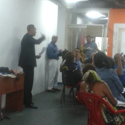 CLASE EN LA ALCALDIA DE SUCRE EDO MIRANDA
